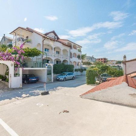 Apartment Bubi Трогир Экстерьер фото